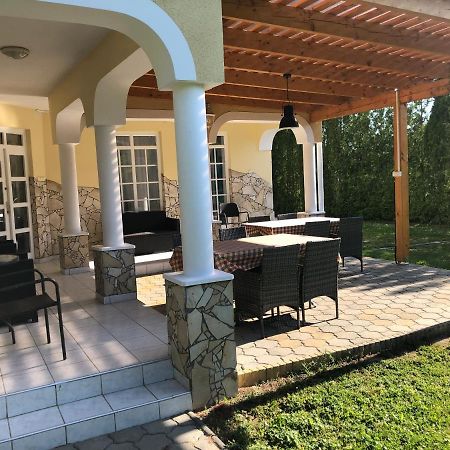 Pacsirta Apartman Lenti Εξωτερικό φωτογραφία